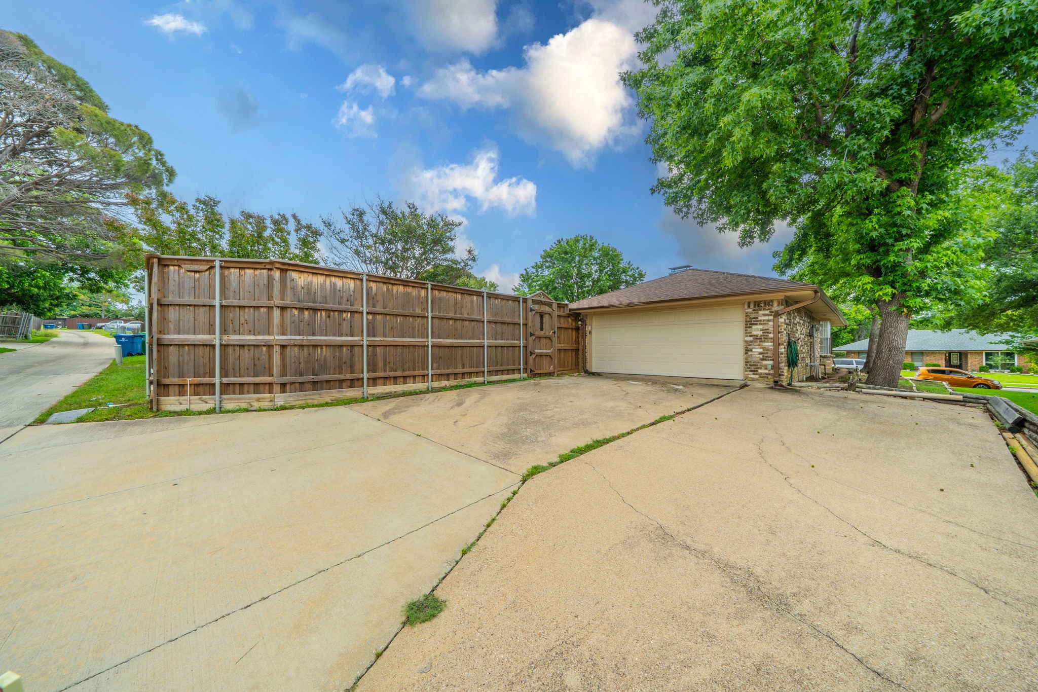 1605 Brighton Drive Carrollton TX 75007