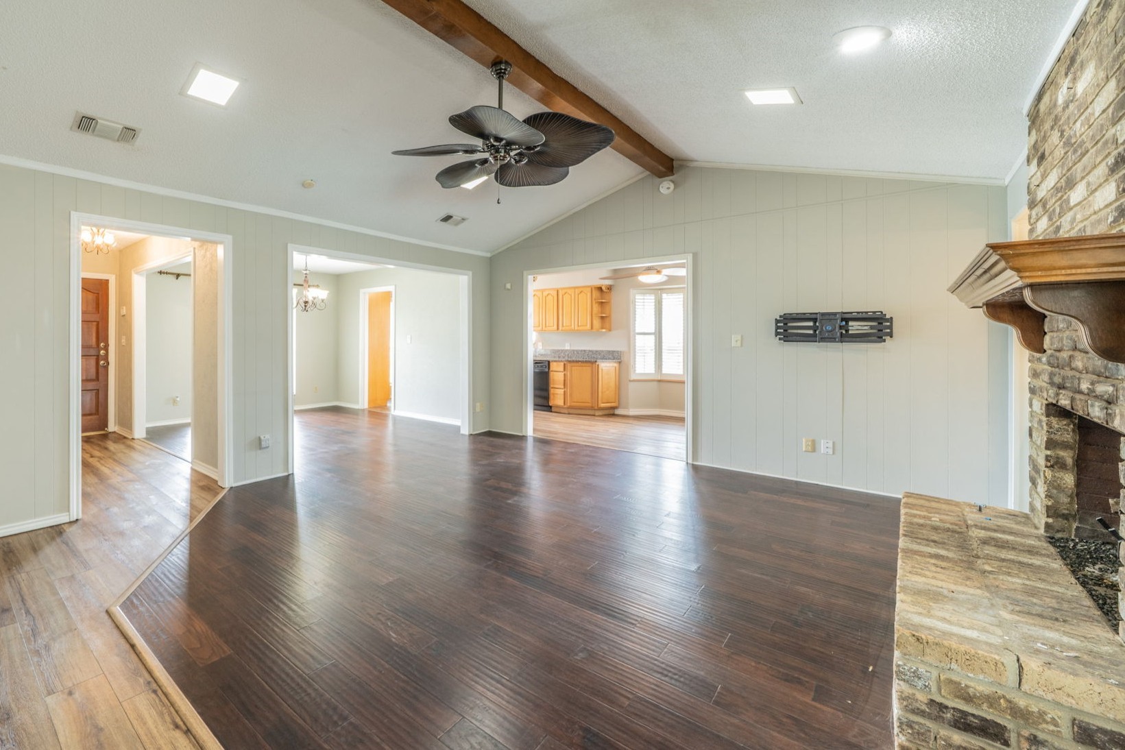 1605 Brighton Drive Carrollton TX 75007