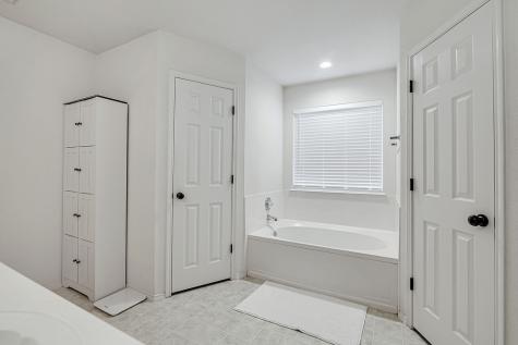 729 Tanglewood Burleson TX 76028
