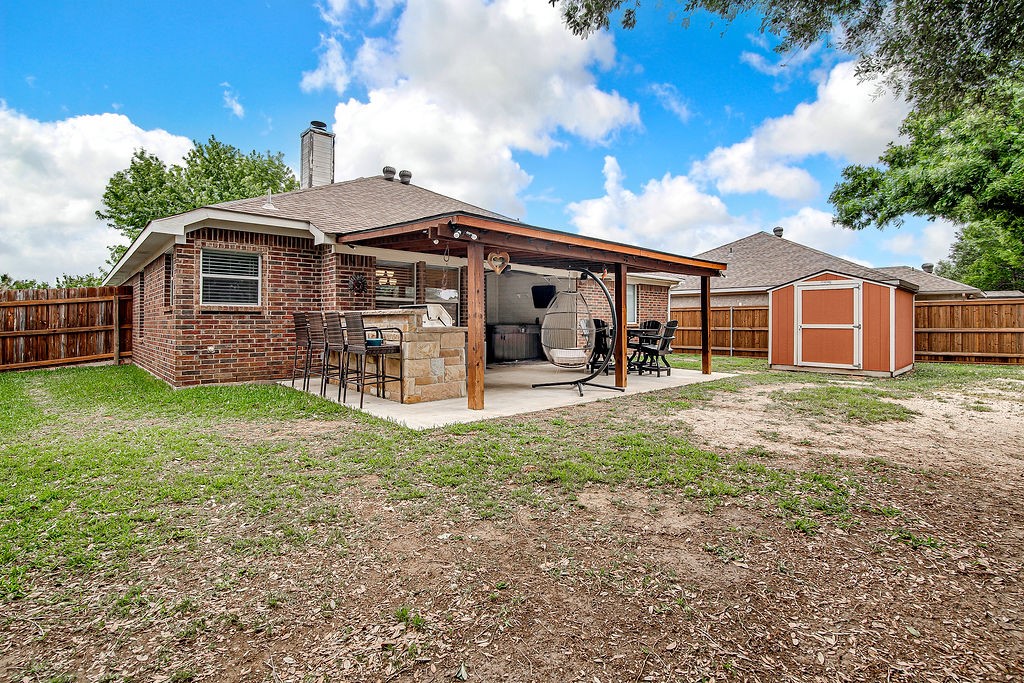 729 Tanglewood Burleson TX 76028