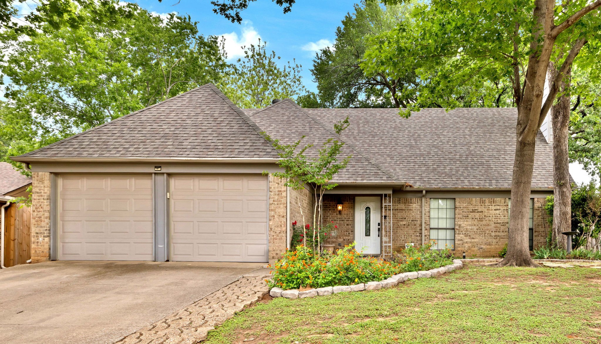 513 Harrington Lane Euless TX 76039