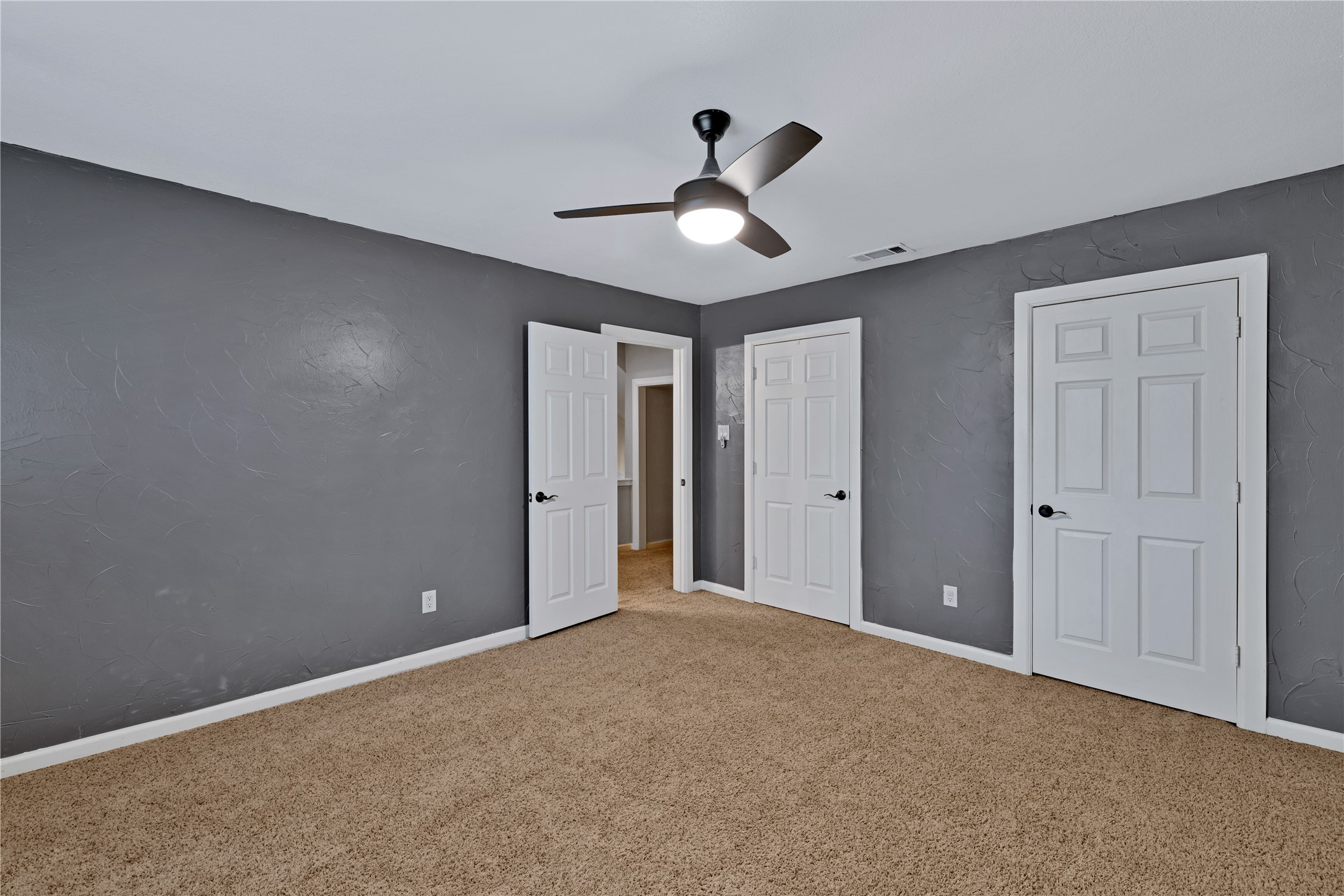 513 Harrington Lane Euless TX 76039