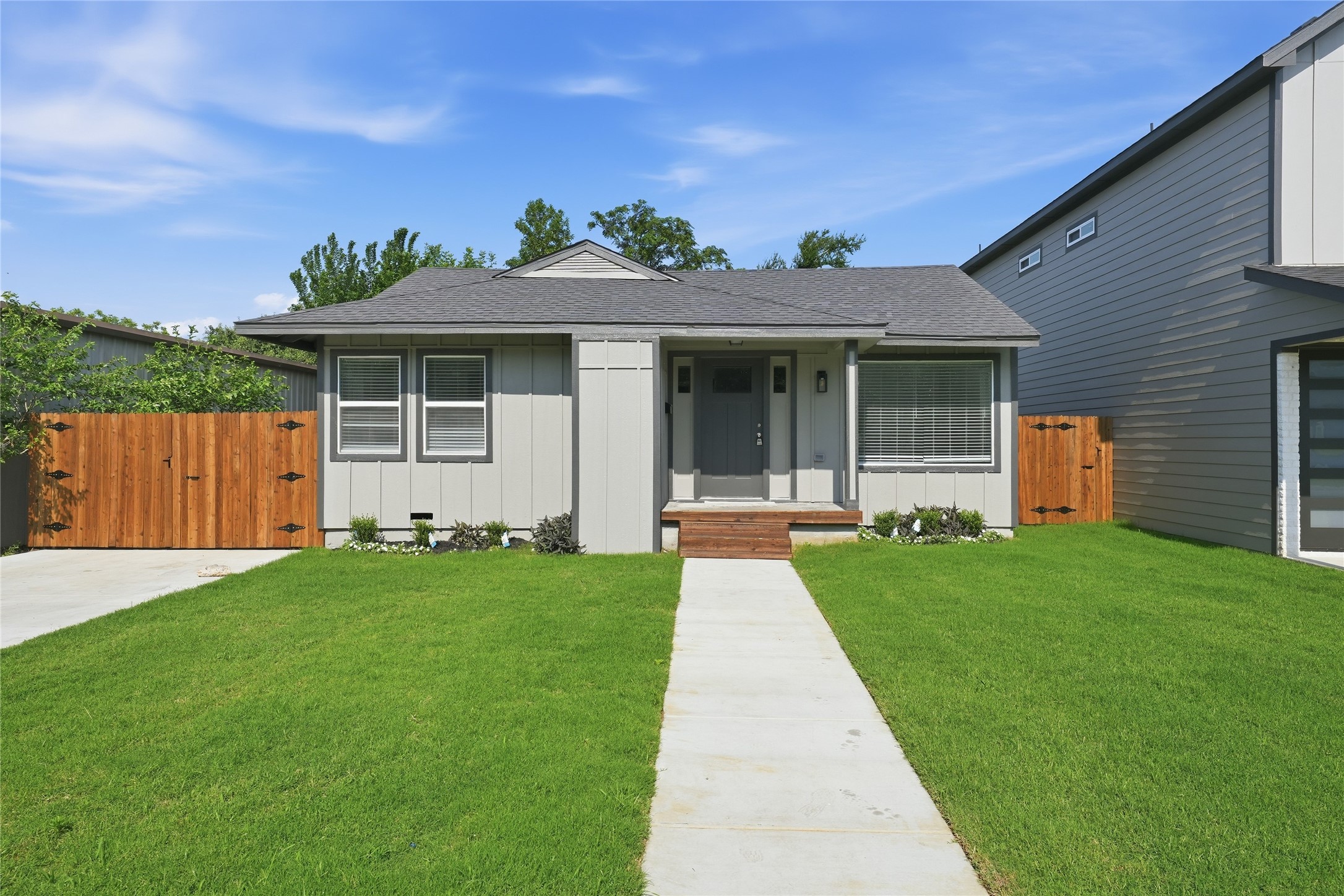 221 16th Street Grand Prairie TX 75050