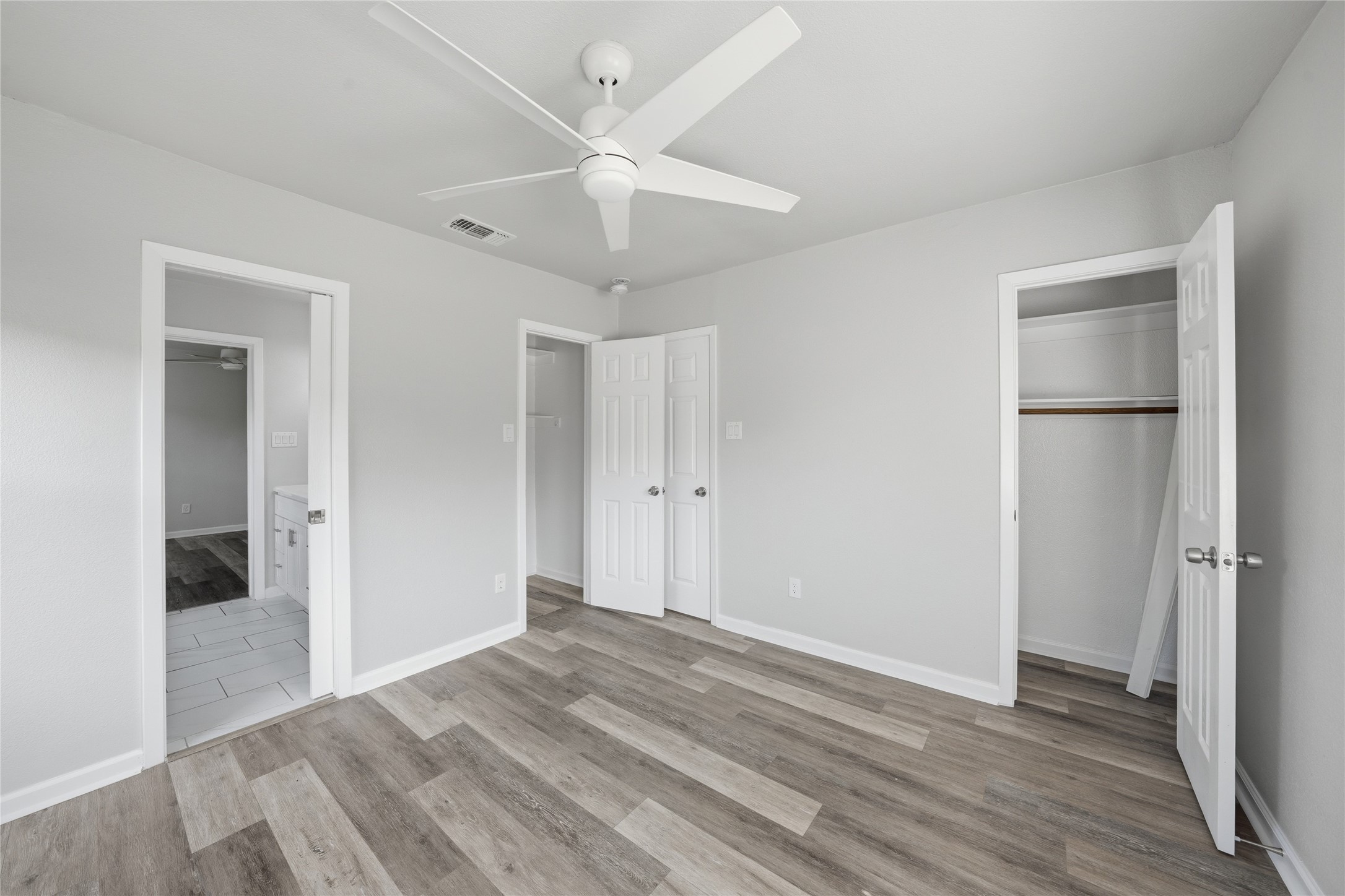 221 16th Street Grand Prairie TX 75050