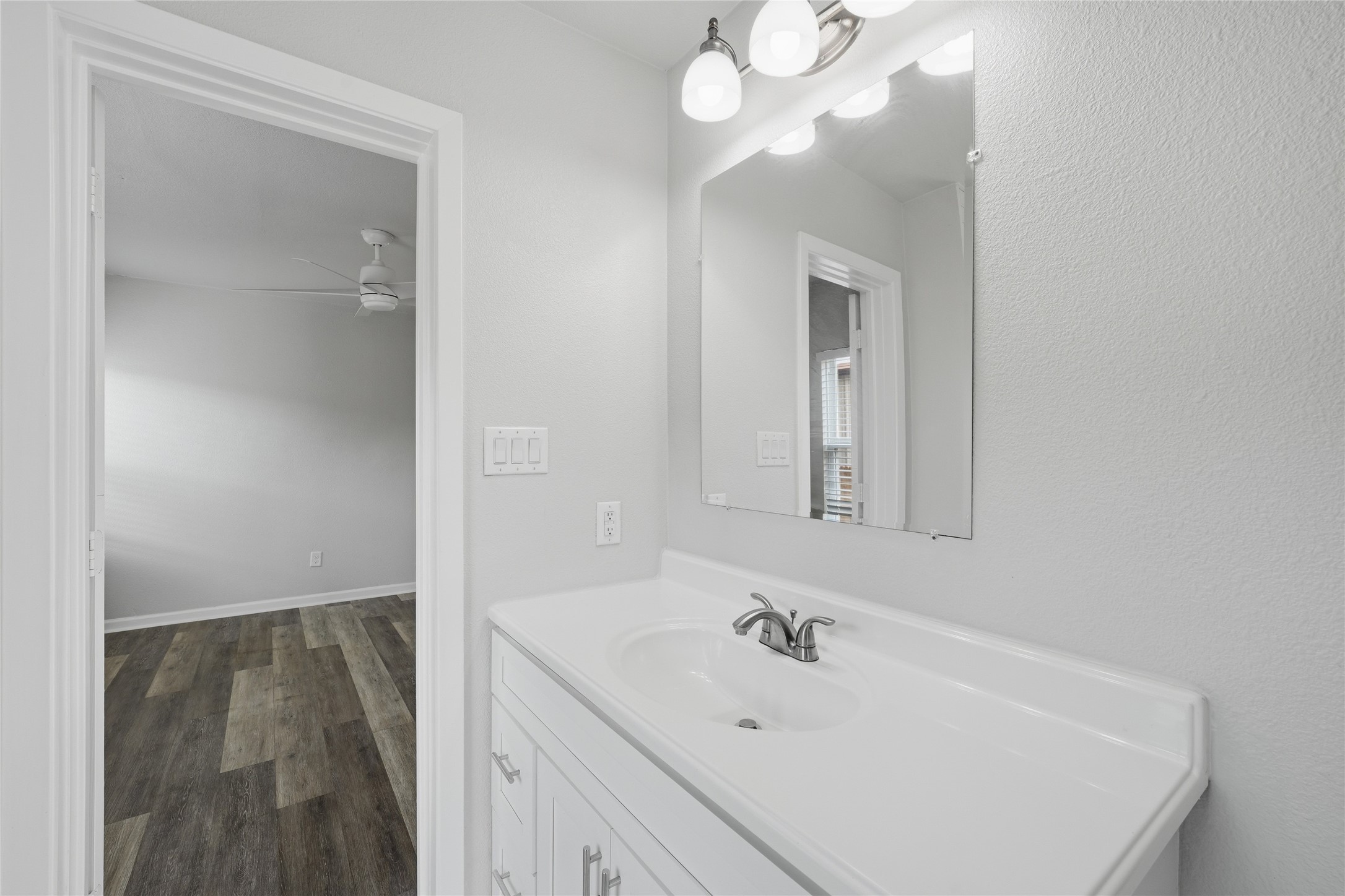 221 16th Street Grand Prairie TX 75050