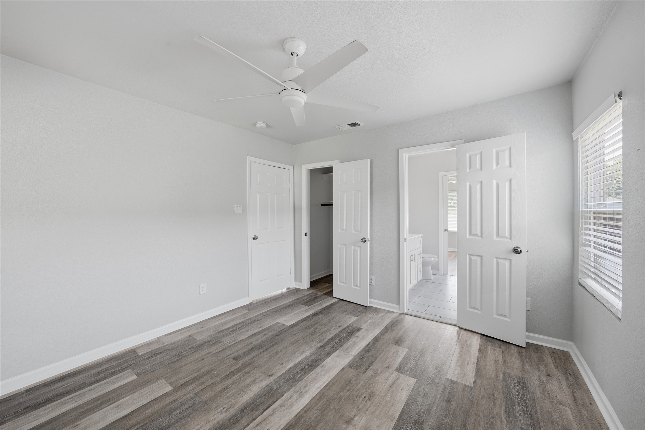 221 16th Street Grand Prairie TX 75050