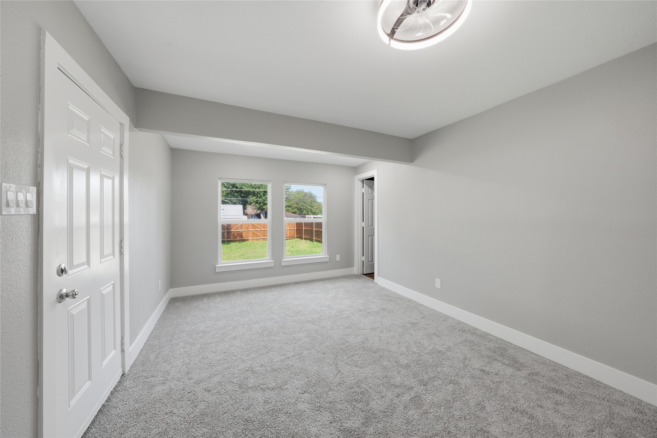 221 16th Street Grand Prairie TX 75050