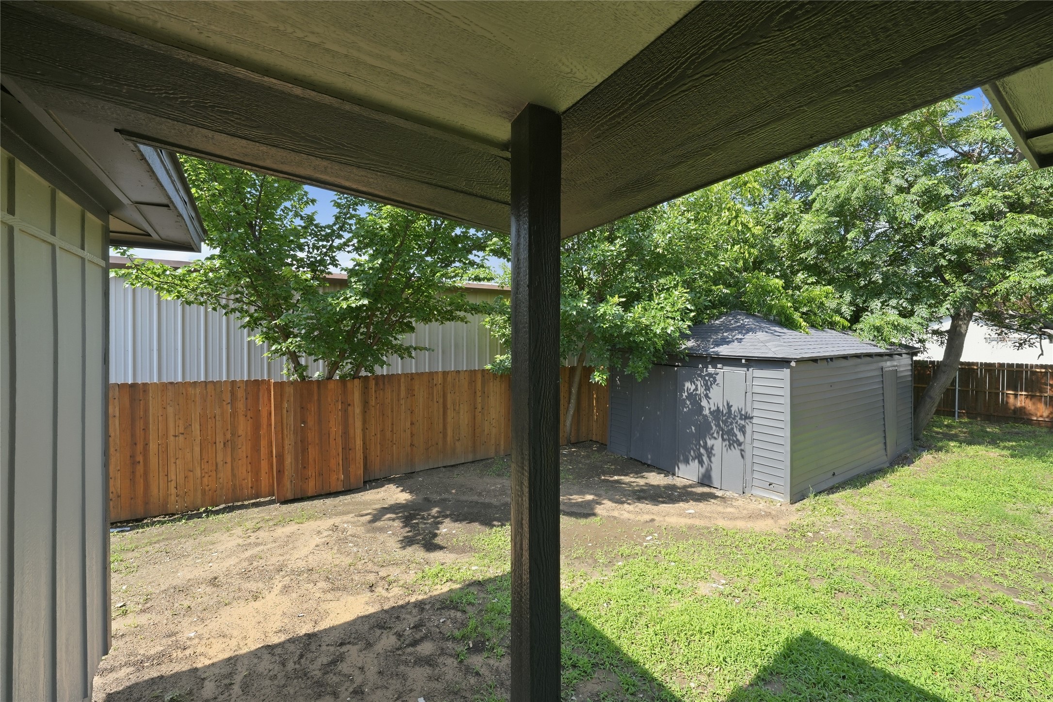 221 16th Street Grand Prairie TX 75050