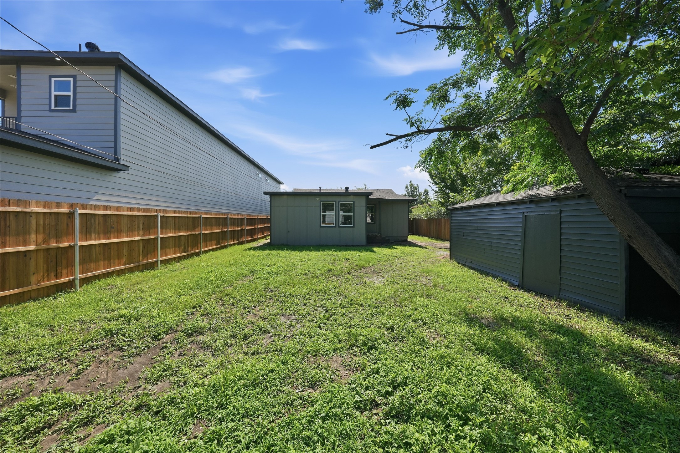 221 16th Street Grand Prairie TX 75050
