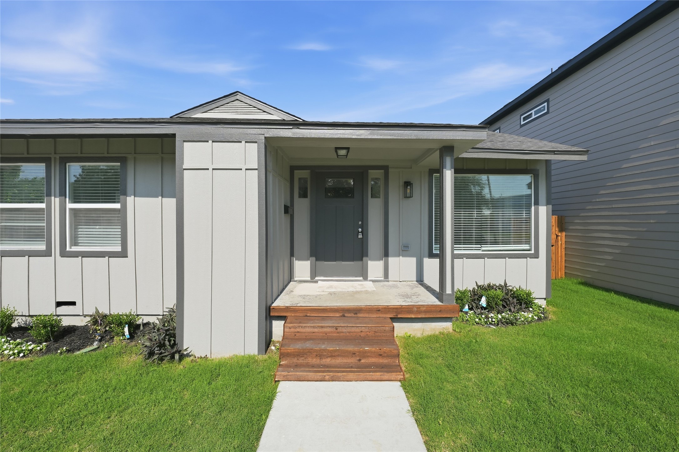 221 16th Street Grand Prairie TX 75050