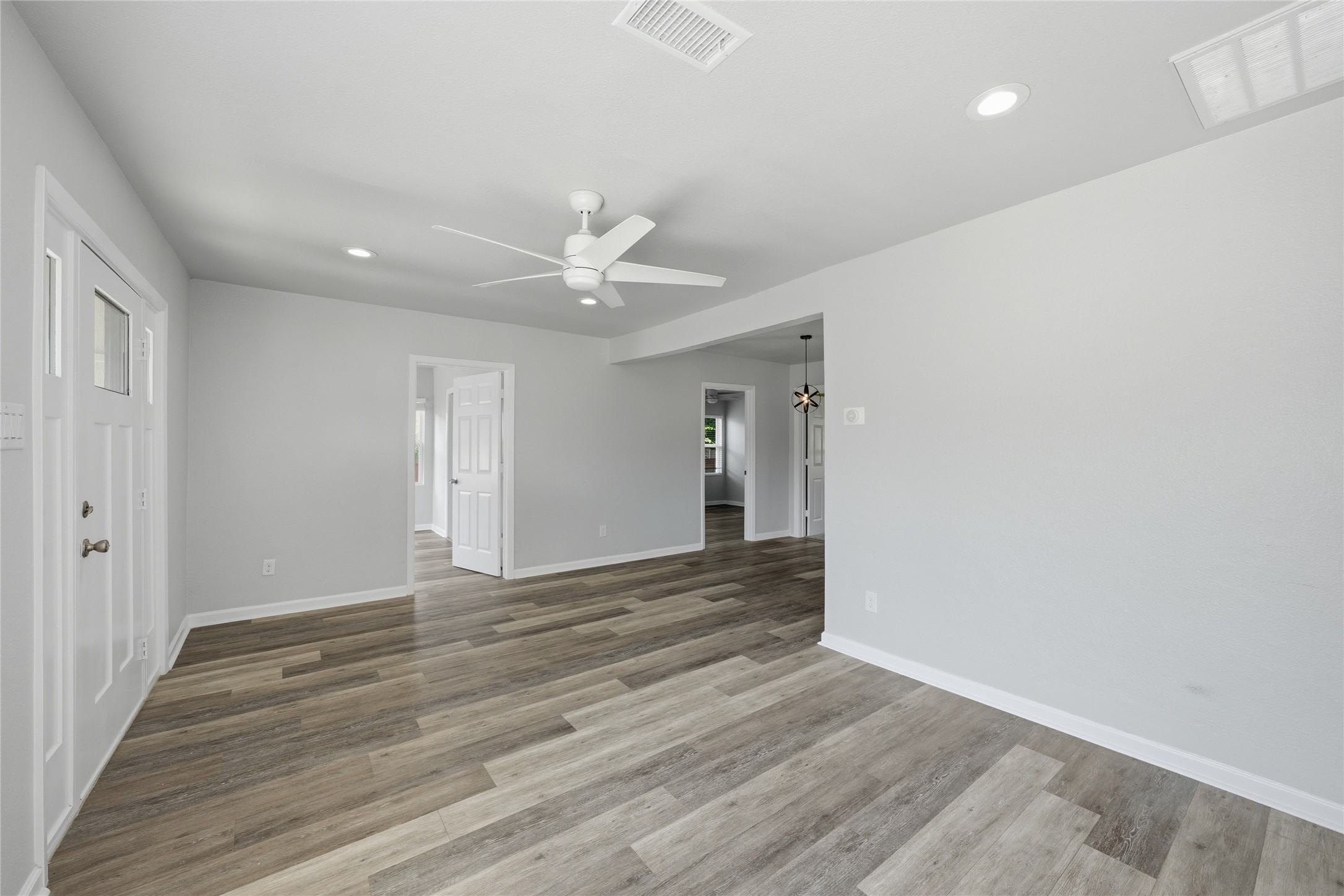 221 16th Street Grand Prairie TX 75050