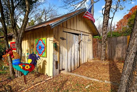 1309 N Austin Street Denton TX 76201