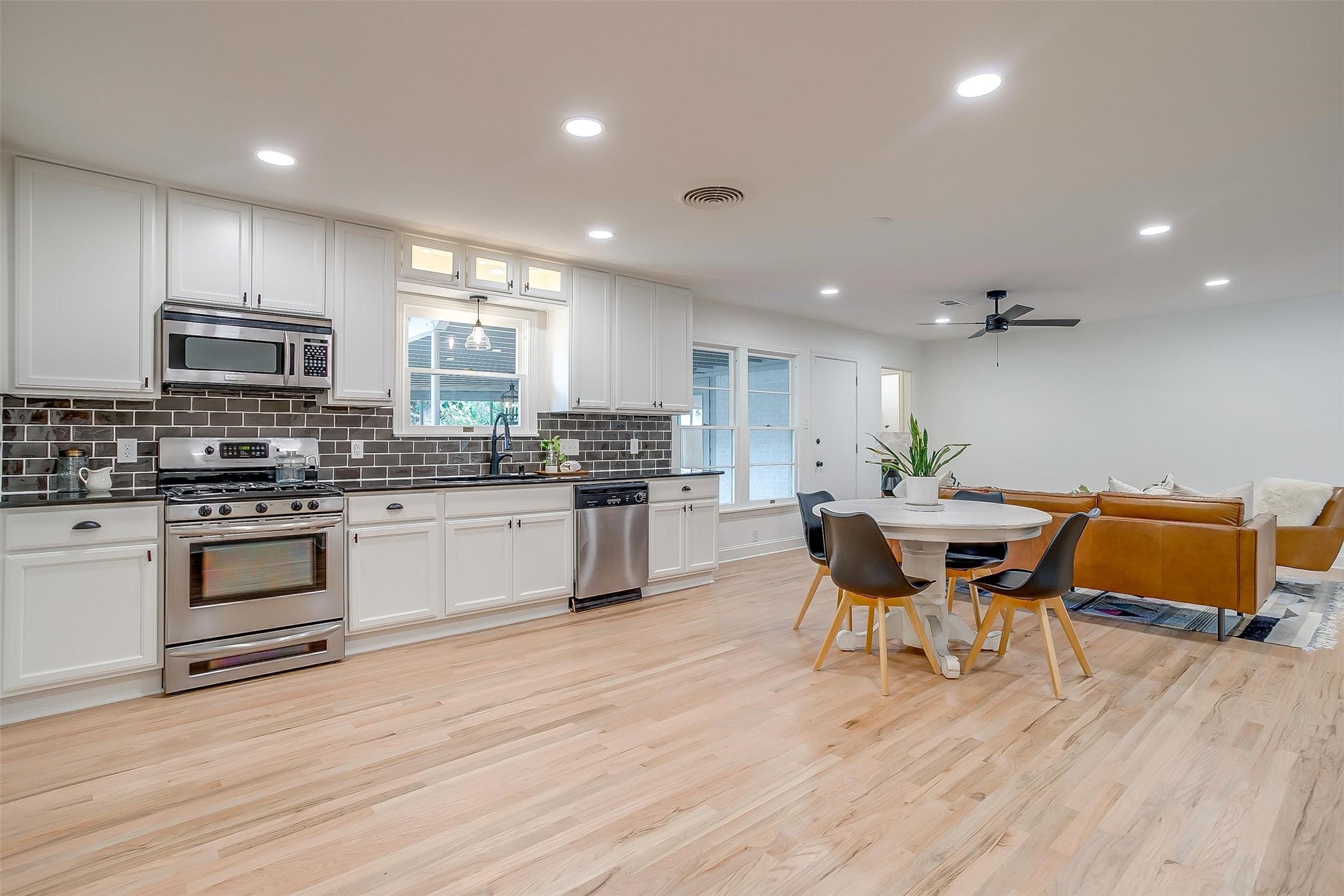 3937 Weyburn Drive Fort Worth TX 76109