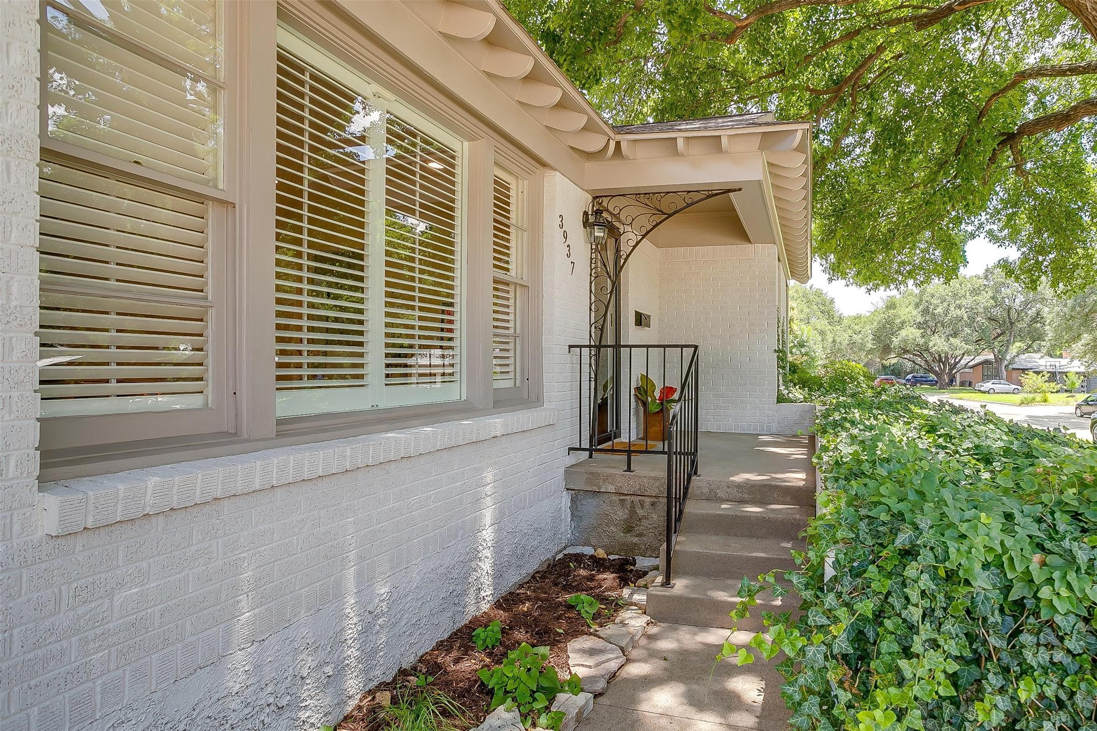 3937 Weyburn Drive Fort Worth TX 76109