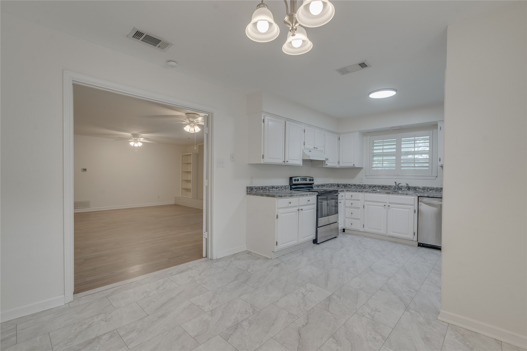 204 Blue Ridge Trail Saginaw TX 76179