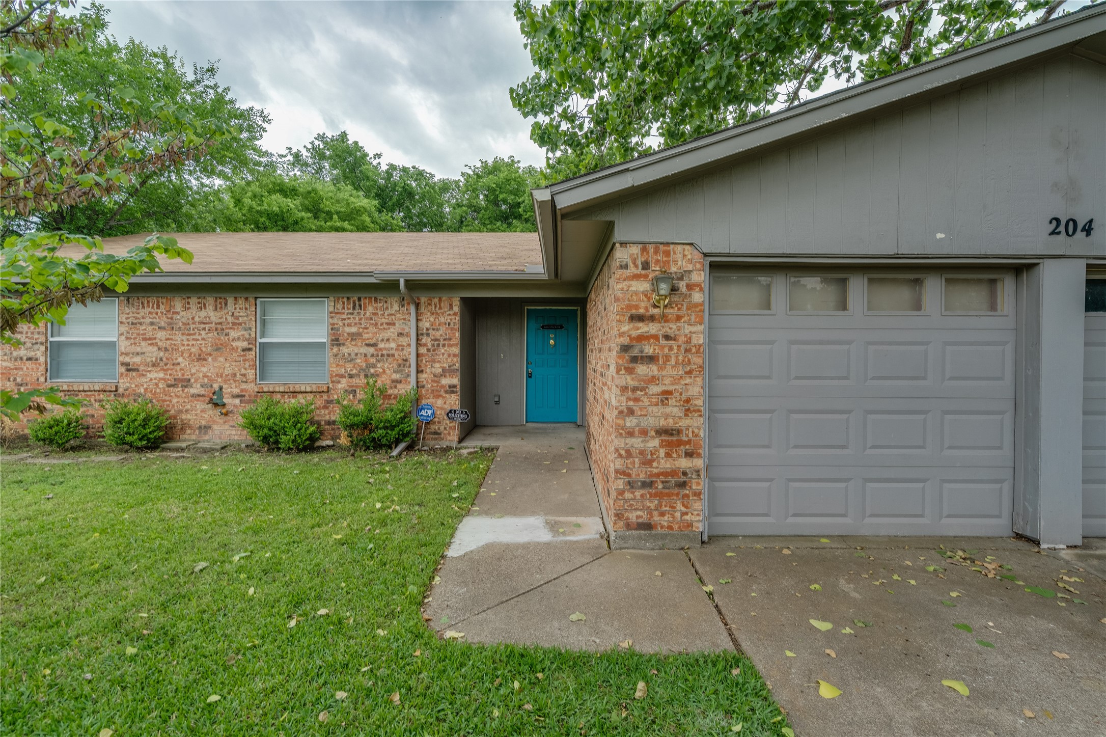 204 Blue Ridge Trail Saginaw TX 76179