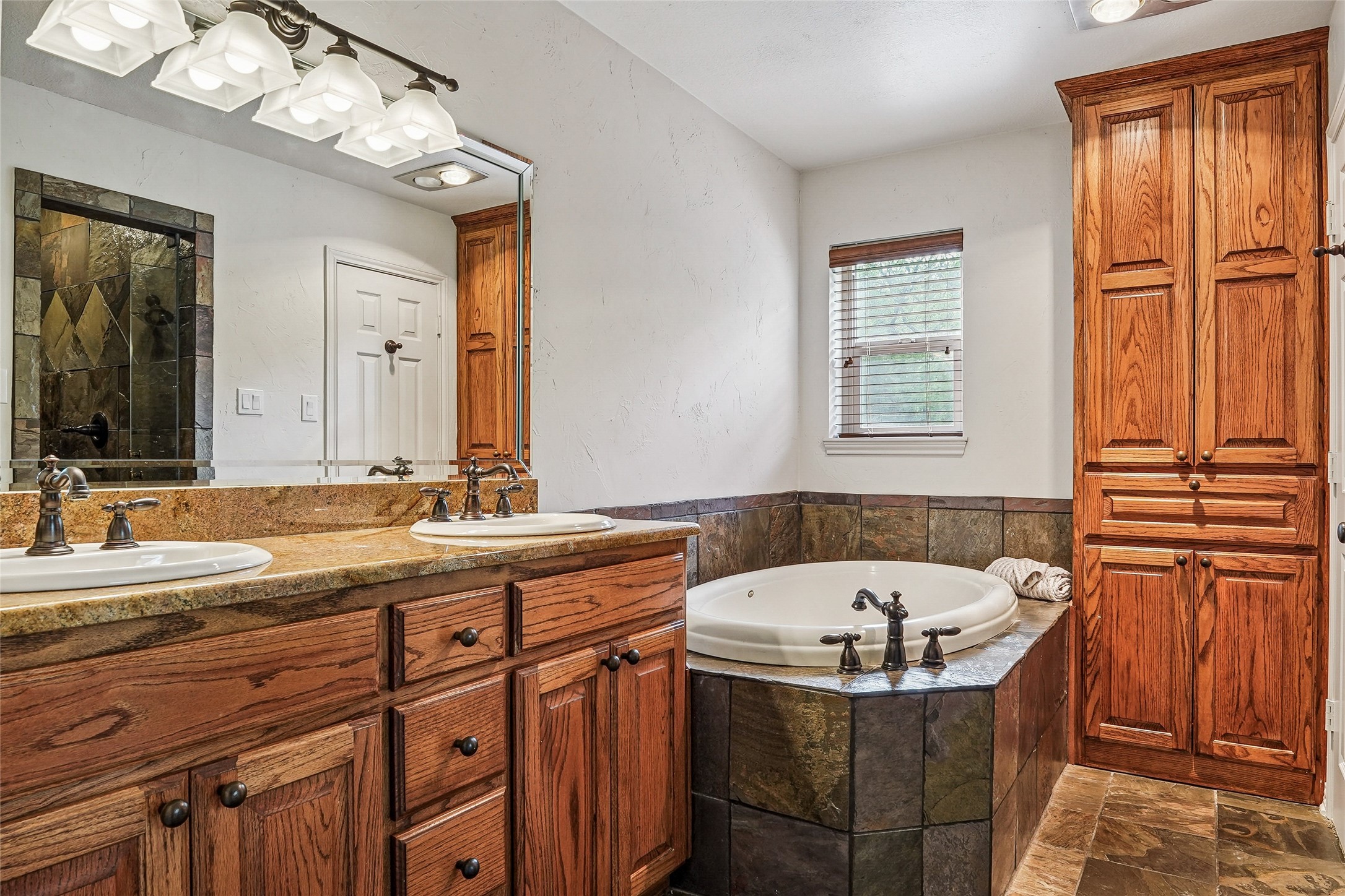 1006 Cochran Road Argyle TX 76226