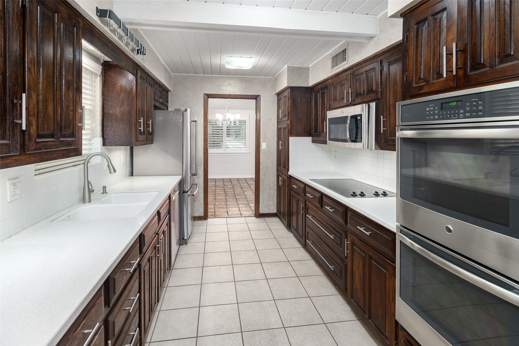 6712 Saint Anne Street Dallas TX 75248