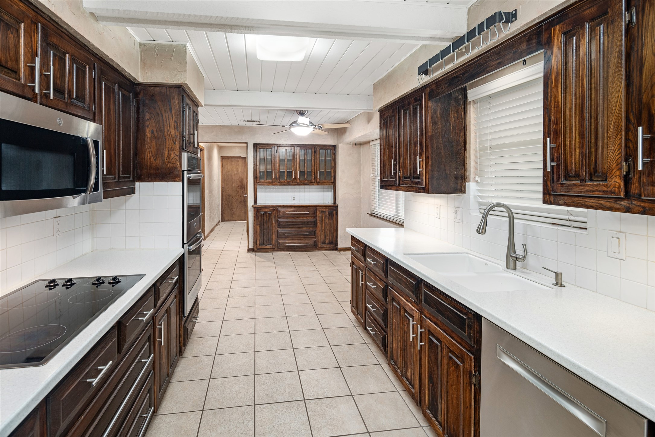 6712 Saint Anne Street Dallas TX 75248