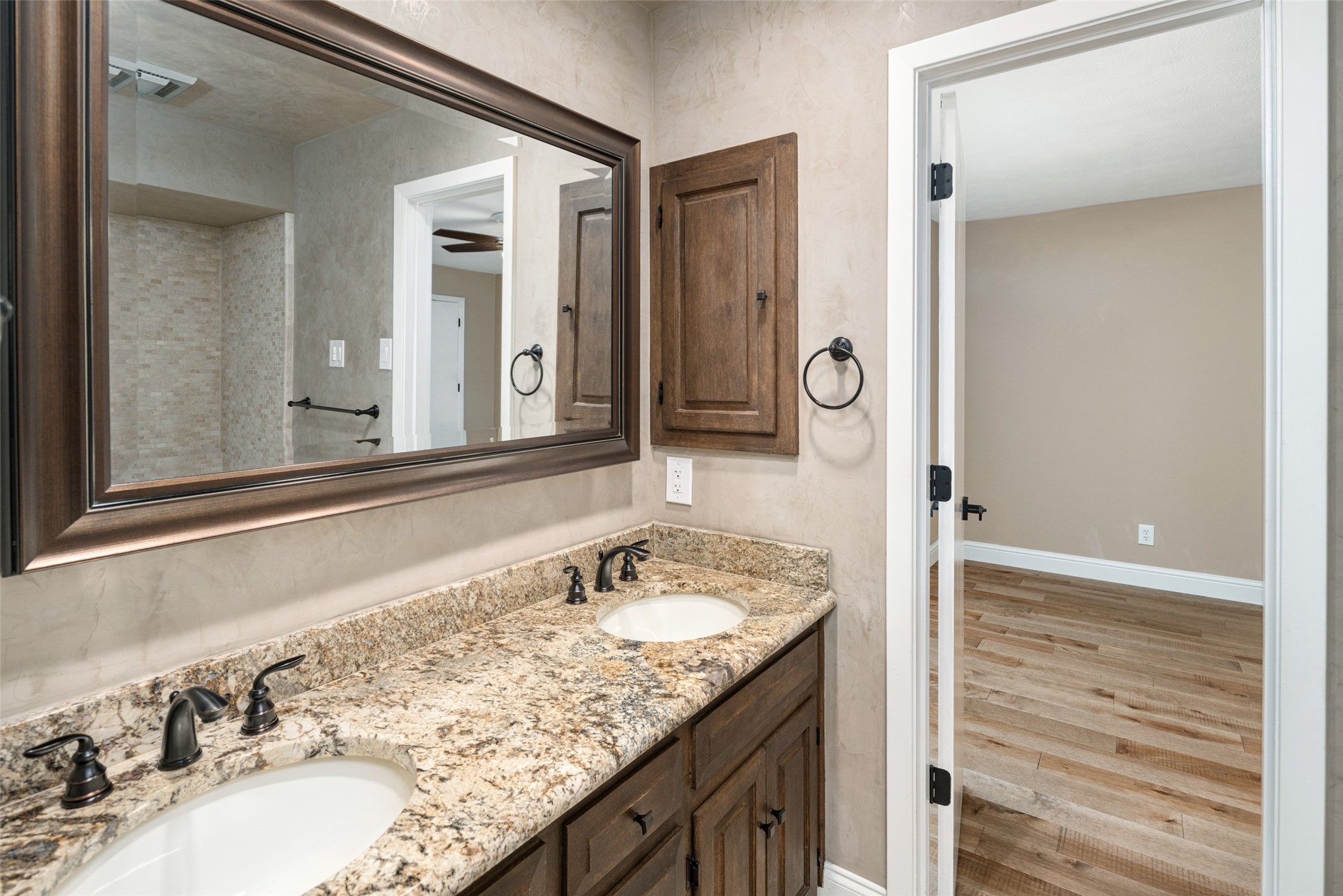 6712 Saint Anne Street Dallas TX 75248
