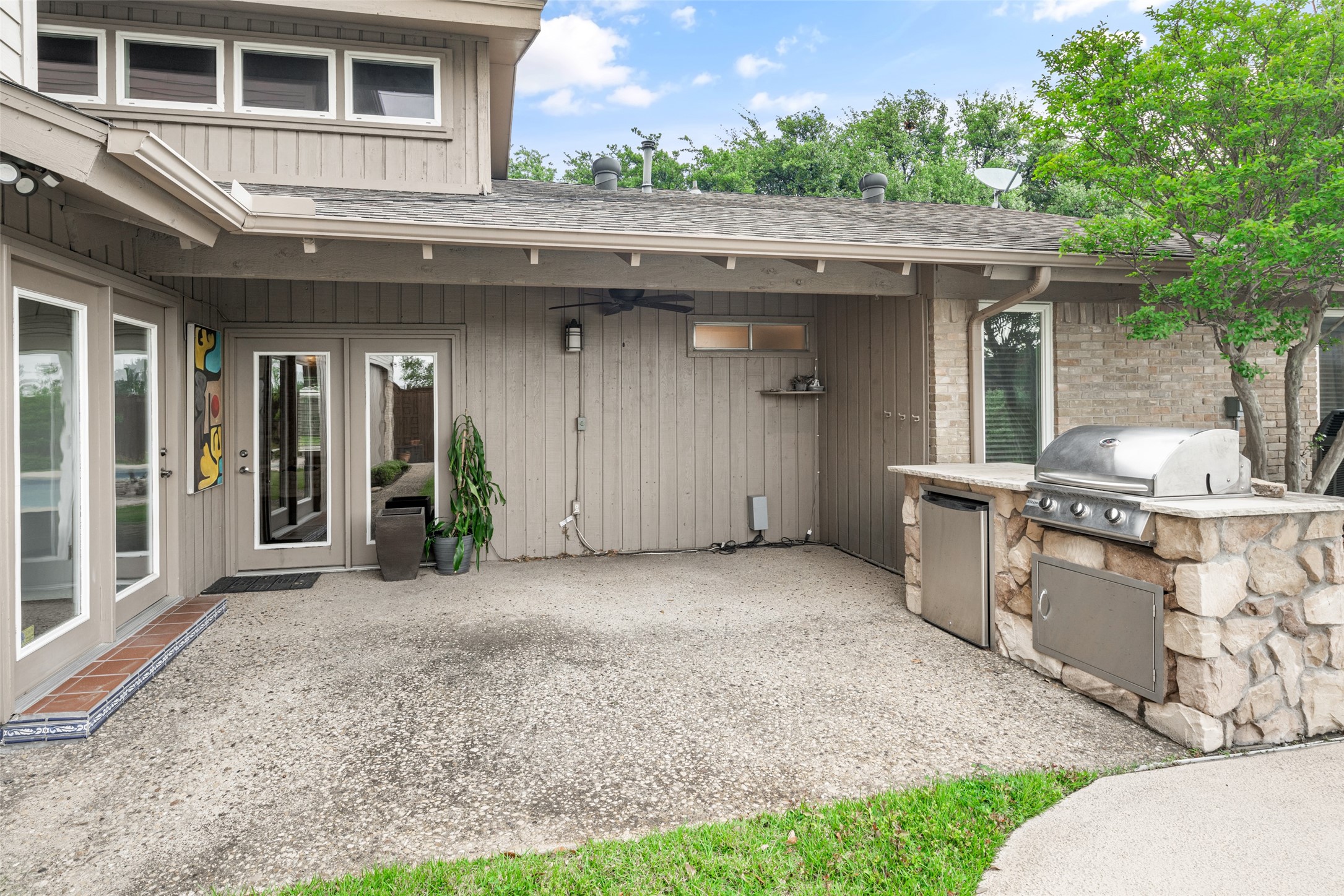6712 Saint Anne Street Dallas TX 75248