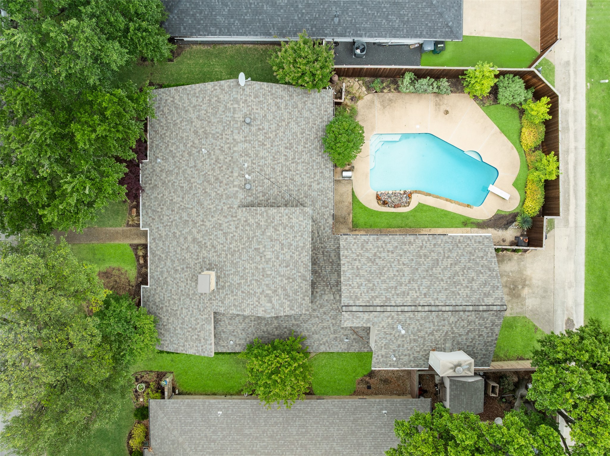 6712 Saint Anne Street Dallas TX 75248