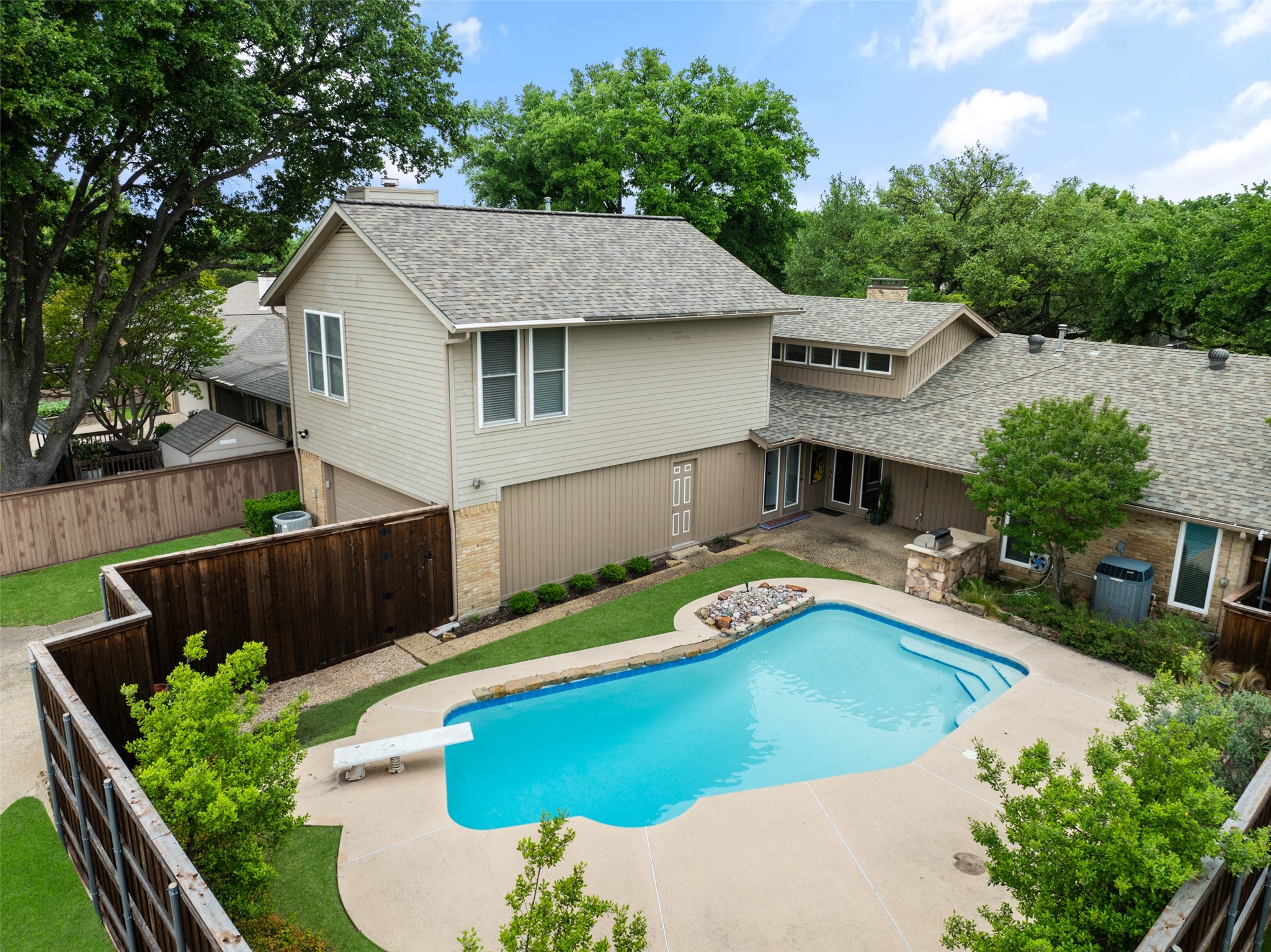 6712 Saint Anne Street Dallas TX 75248