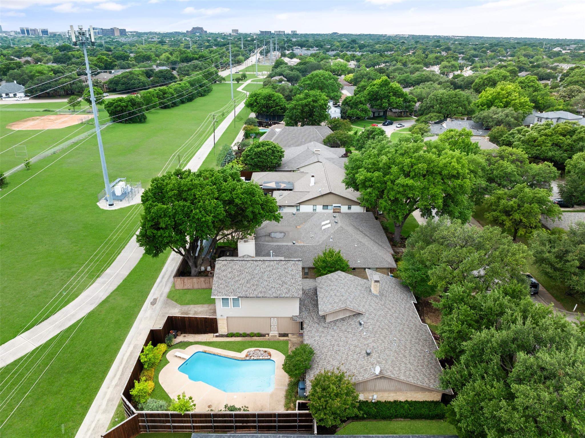 6712 Saint Anne Street Dallas TX 75248