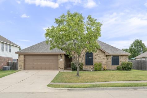613 Hummingbird Trail Crowley TX 76036