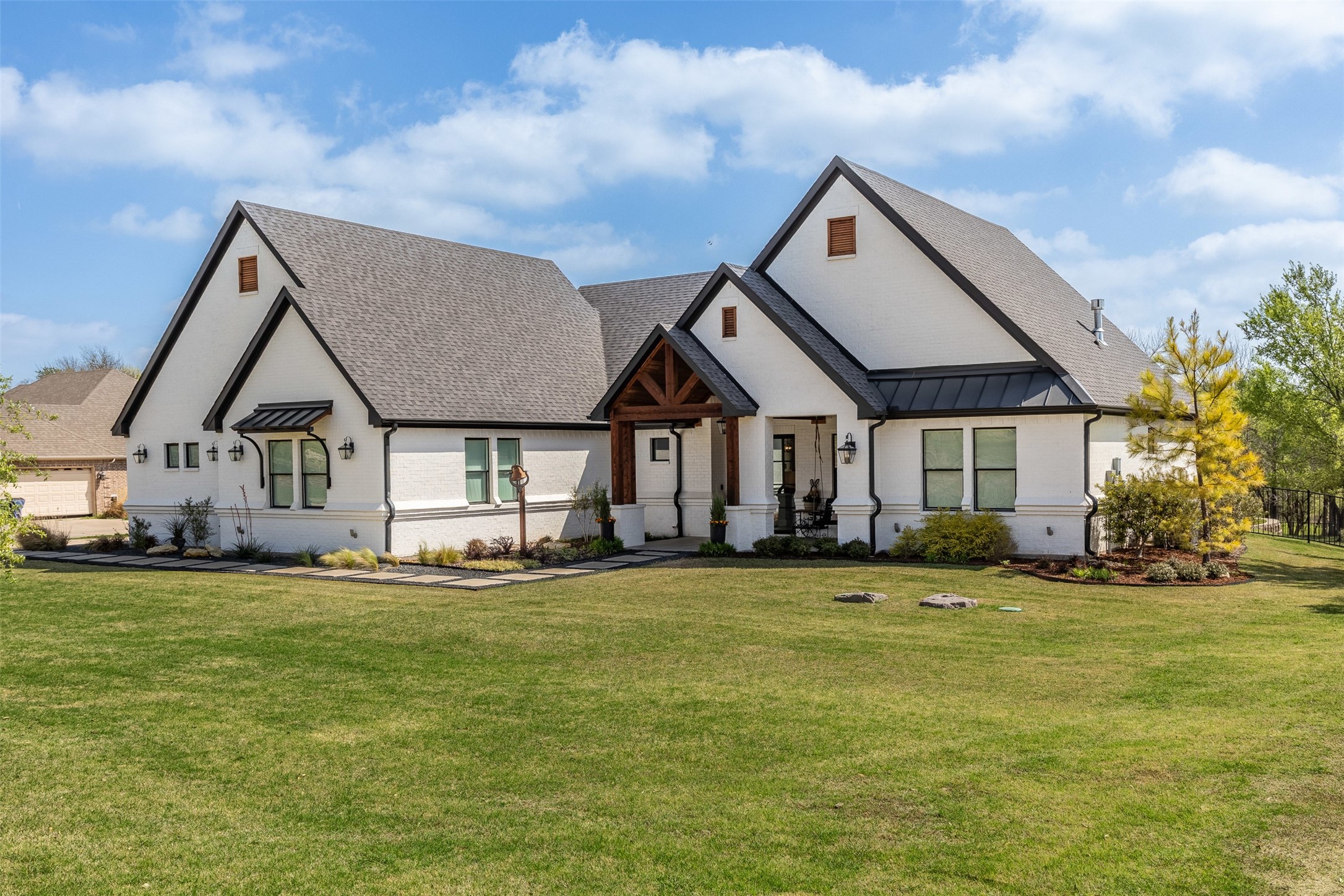 108 Golf Walk Circle Denison TX 75020