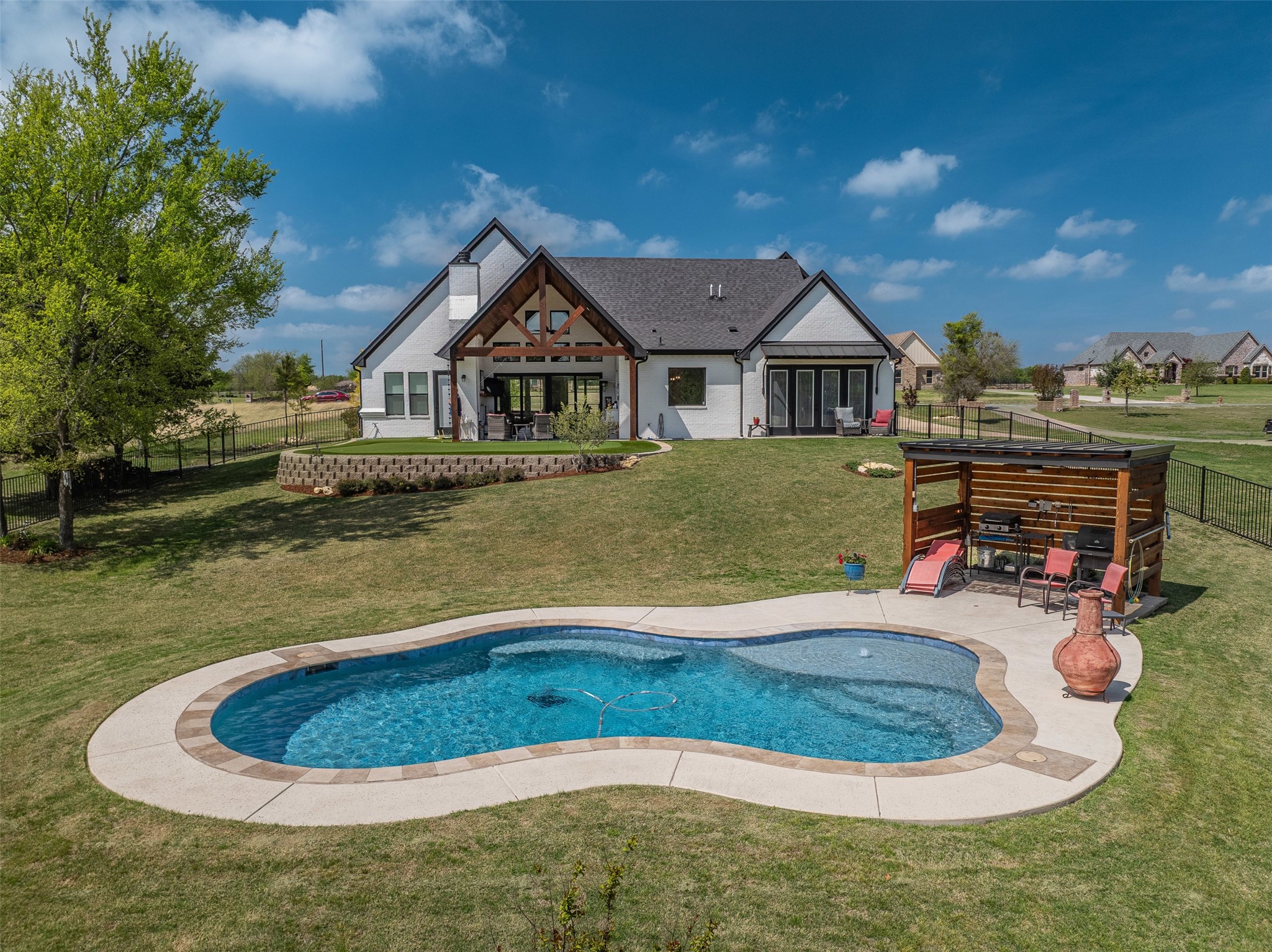 108 Golf Walk Circle Denison TX 75020