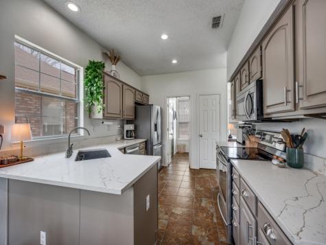 5820 Madison Drive The Colony TX 75056