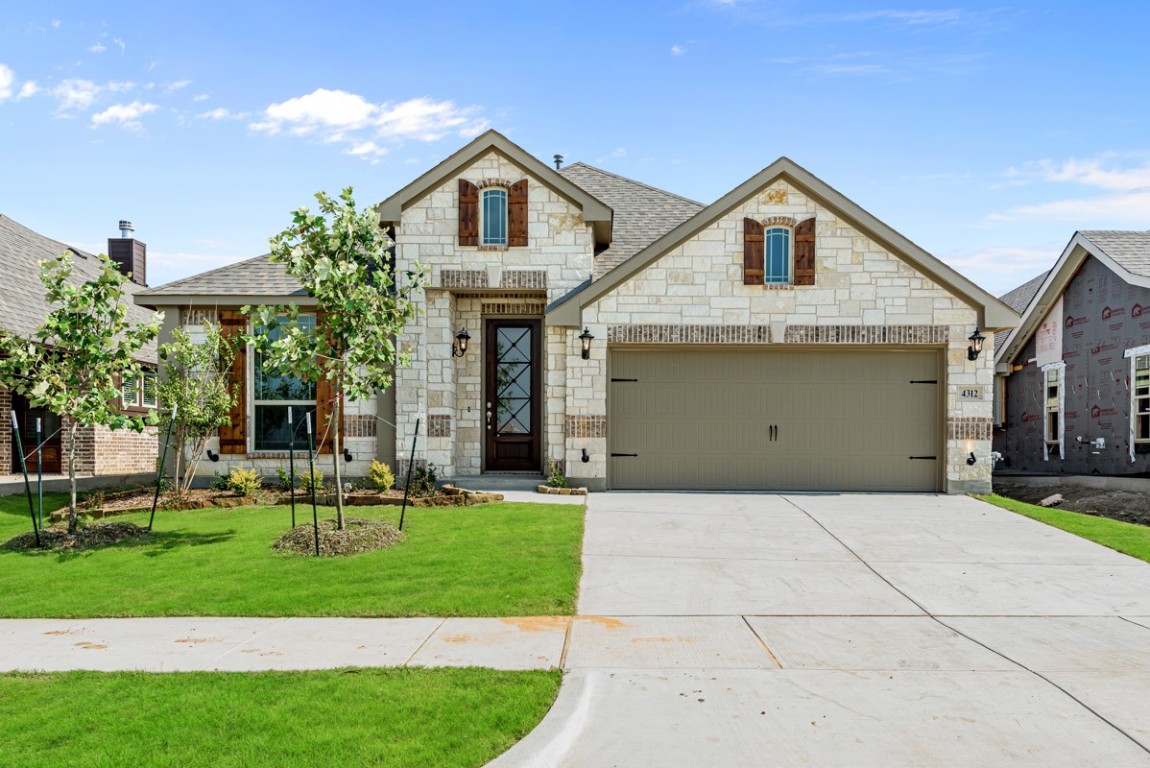4312 Sunflower Foundry Street Joshua TX 76058