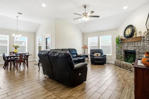 904 Avagail Avenue Springtown TX 76082