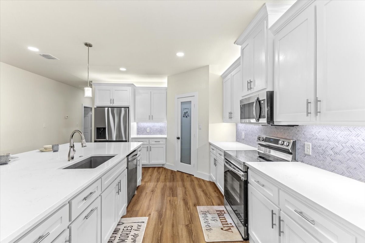 2601 Hutchinson Street Fort Worth TX 76106