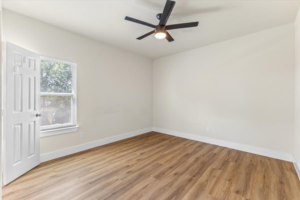 2601 Hutchinson Street Fort Worth TX 76106
