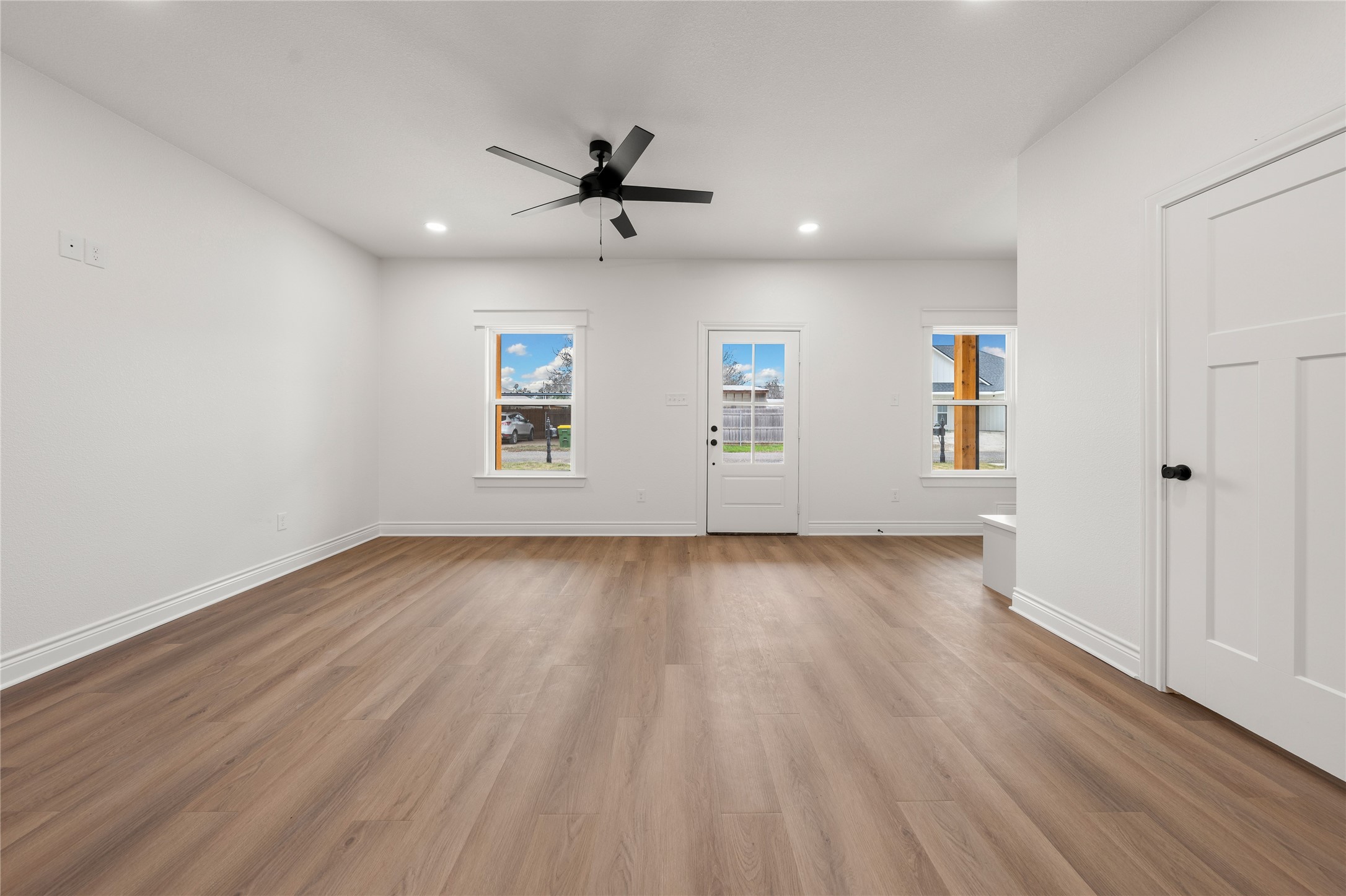 305 Live Oak Trail Valley Mills TX 76689