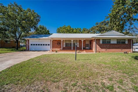 1007 College Avenue Glen Rose TX 76043