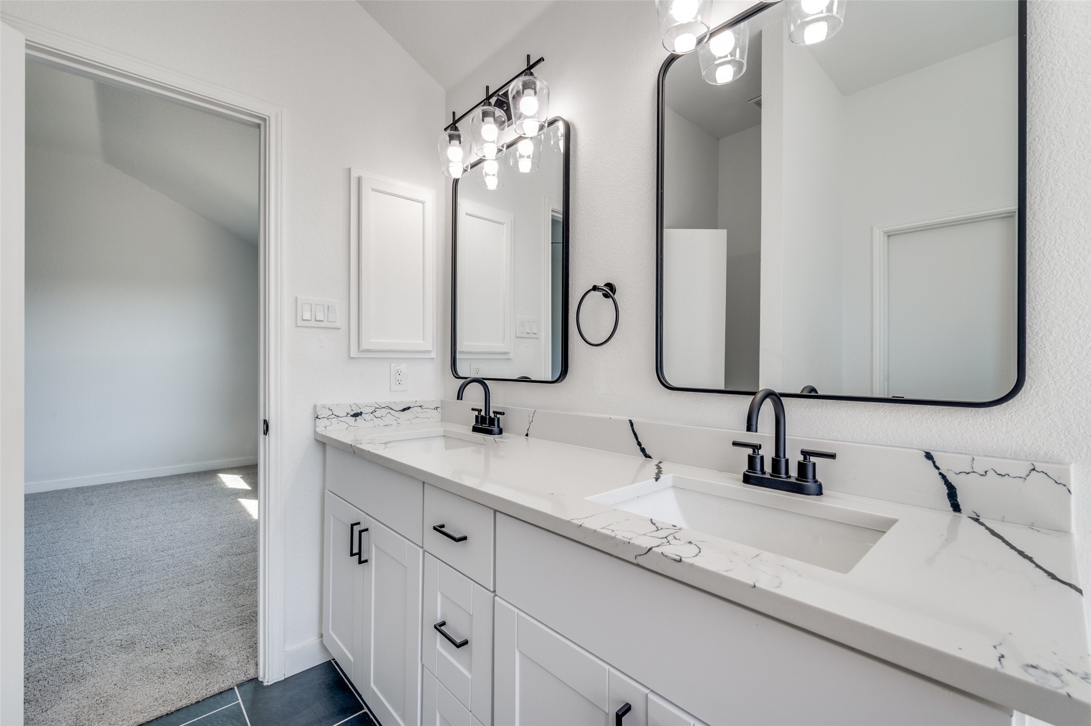 1028 Aviary Drive Aubrey TX 76227