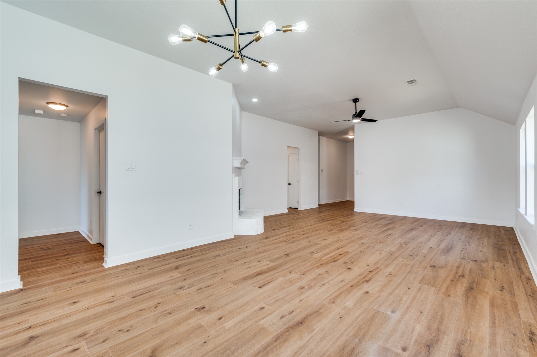 1028 Aviary Drive Aubrey TX 76227