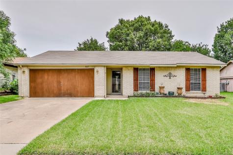 937 Huntington Drive Lewisville TX 75067
