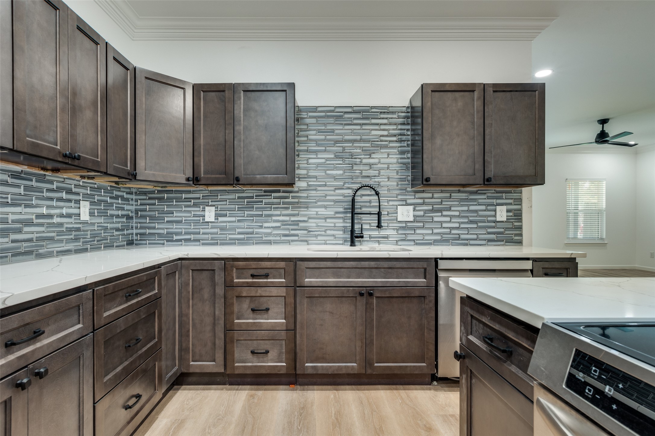 1727 Pear Dallas TX 75215