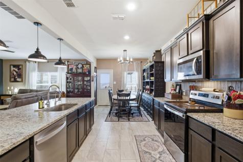 112 Saloon Cove E Newark TX 76071