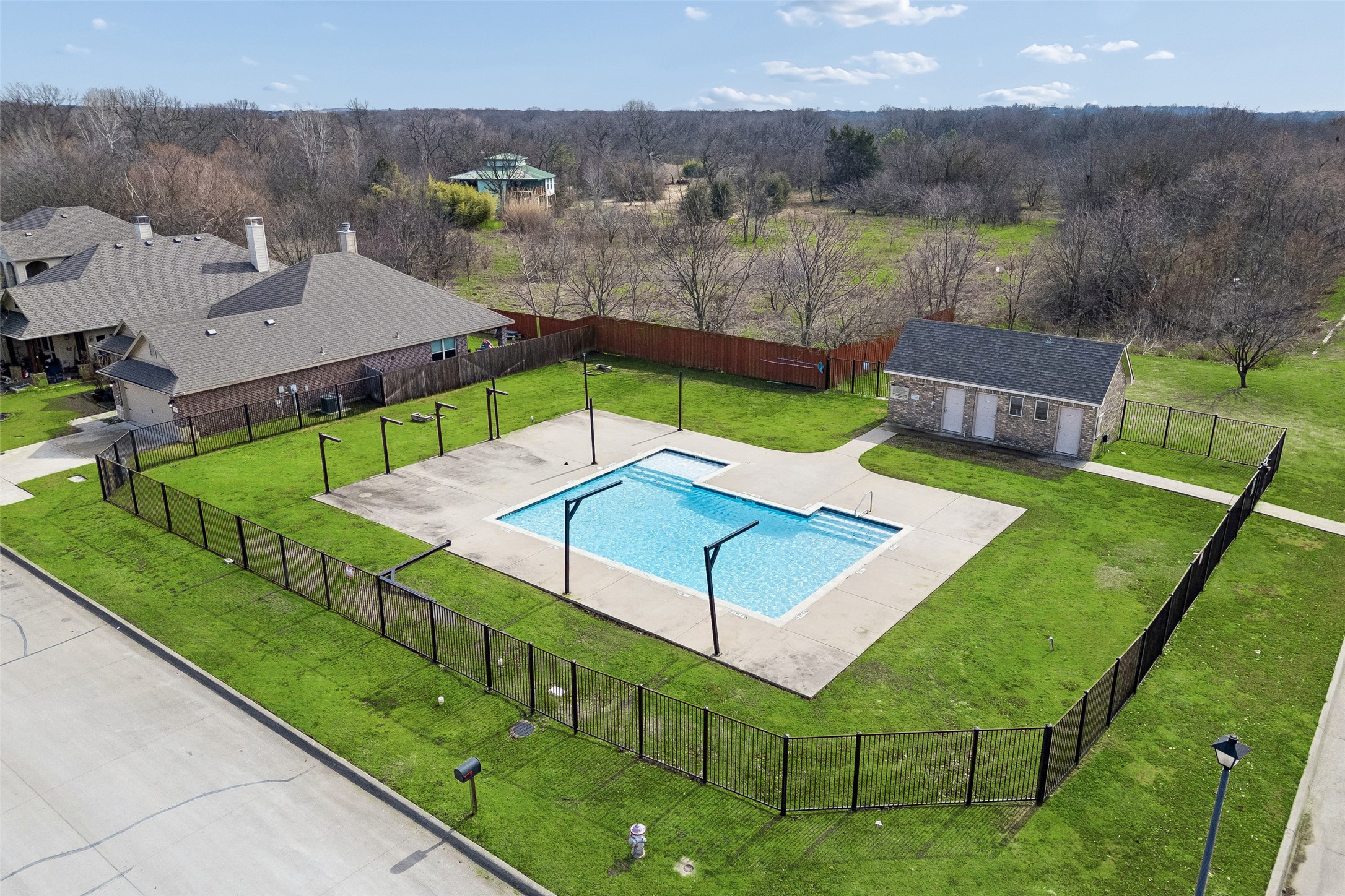 1815 Vallana Drive Gainesville TX 76240
