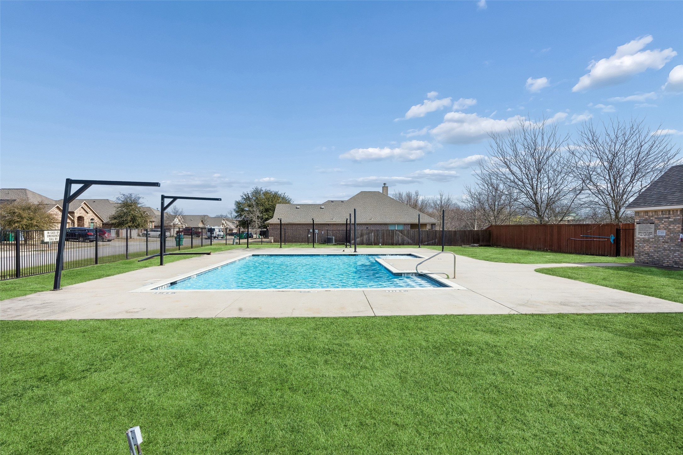 1815 Vallana Drive Gainesville TX 76240