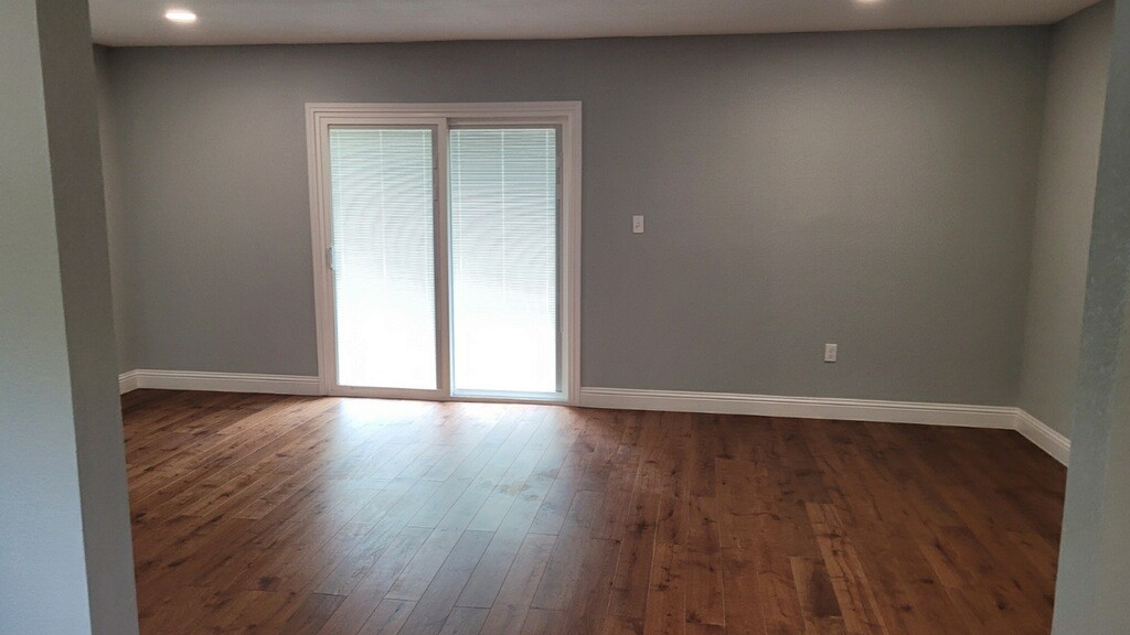 1102 Sproles Drive Benbrook TX 76126