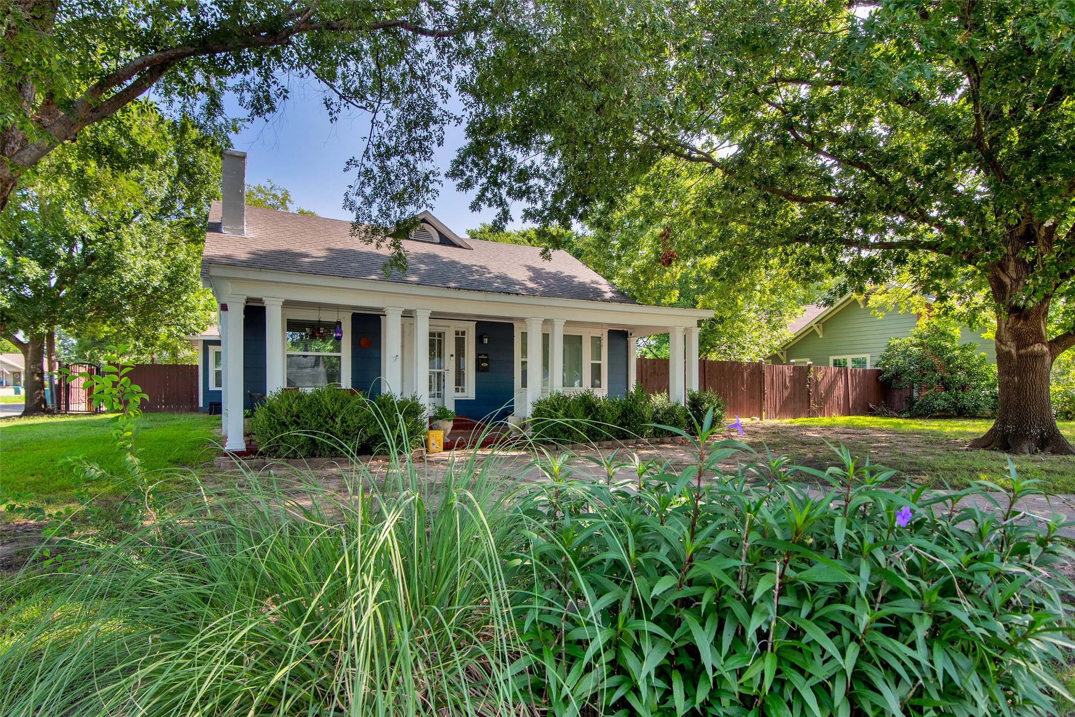 823 W Fischer Street Sherman TX 75092