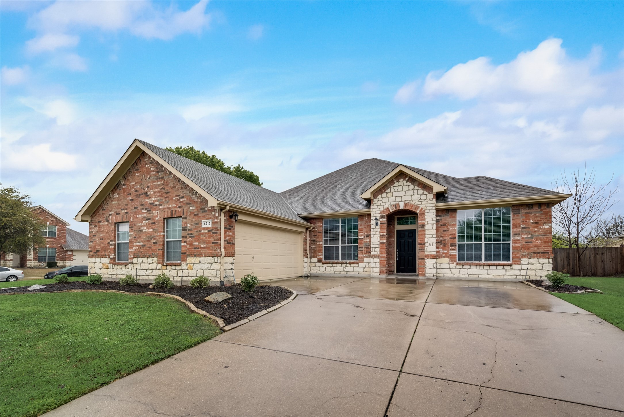 5215 Lake Haven Lane Grand Prairie TX 75052