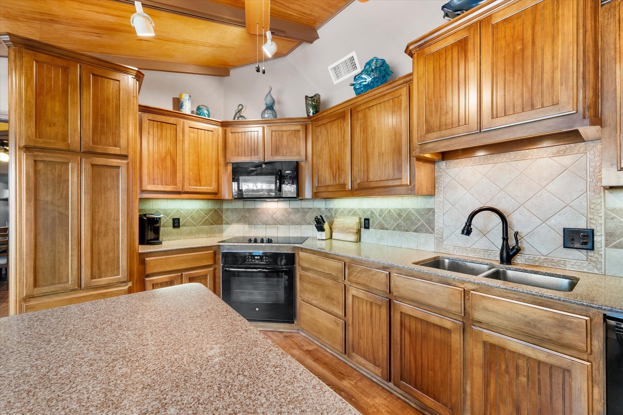 110 Northwood Place Enchanted Oaks TX 75156