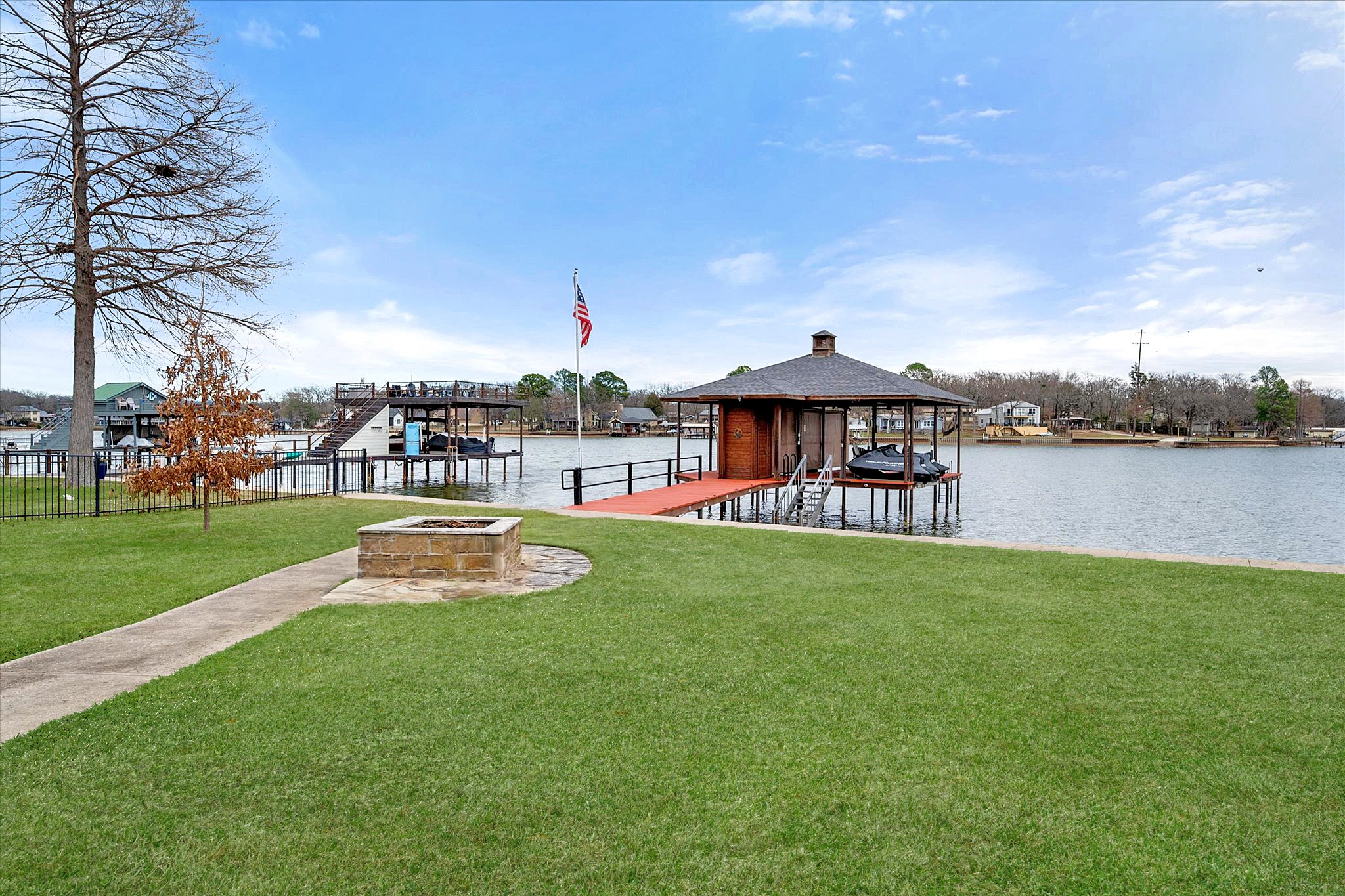 110 Northwood Place Enchanted Oaks TX 75156